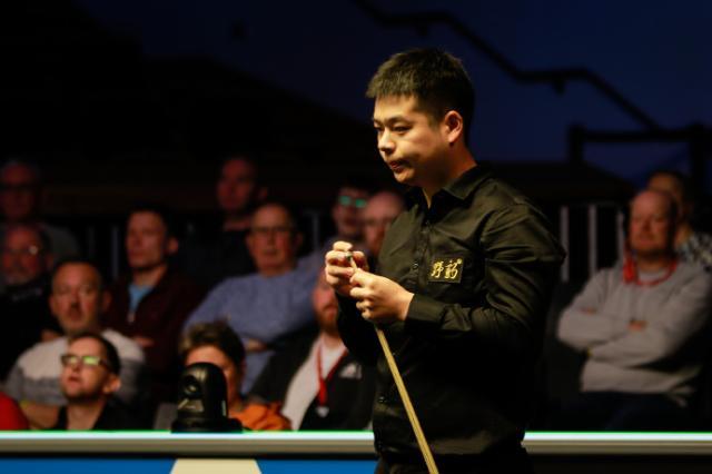 体育赛事-庞俊旭拒绝逆转给奥沙利文上课 继续冲排名赛桂冠