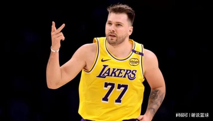 体育赛事-东契奇30+准三双被批？湖人两内线驰援詹姆斯，剩余客场举步维艰