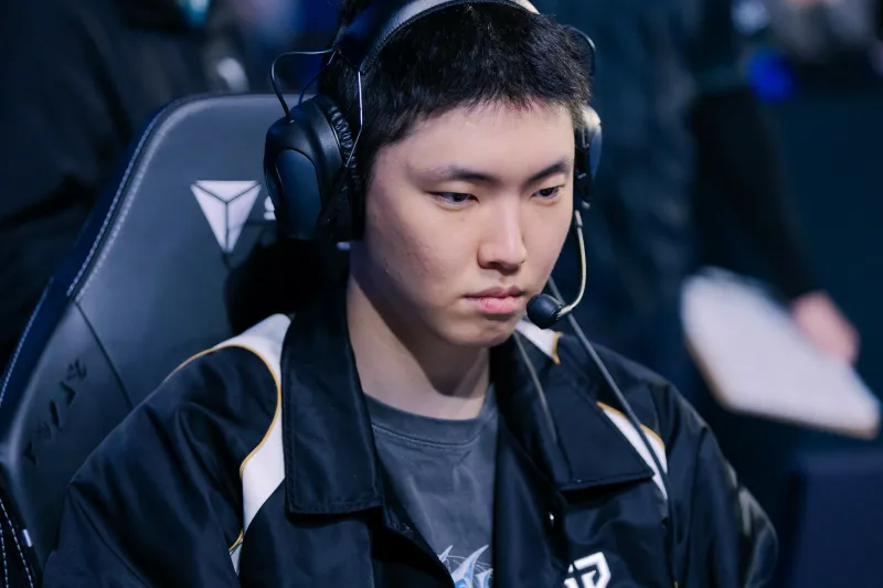 开云体育-Chovy：今天对线很顺利，但最近个人表现有所起伏